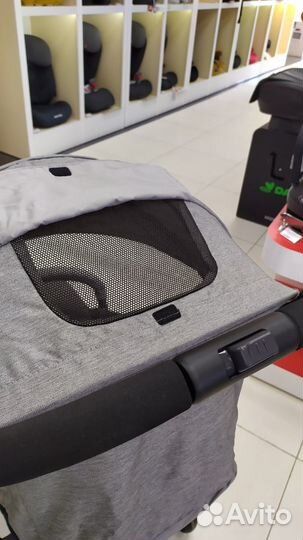 Коляска Joie Pact стильный дизайн, прогулочная