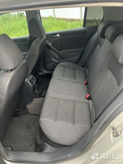 Volkswagen Golf 1.6 AMT, 2010, 215 000 км