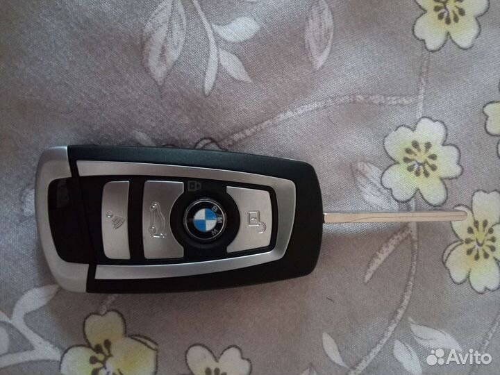 Выкидной ключ BMW