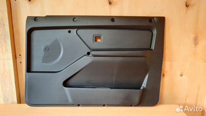 Обшивка дверей Нива Урбан