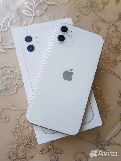 iPhone 11, 64 ГБ