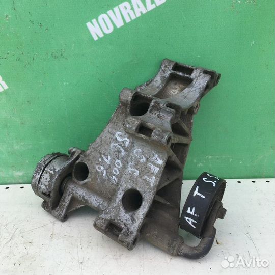 Кронштейн генератора Сеат Кордоба