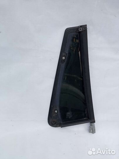 Range Rover Freelander задняя левая глухая форто