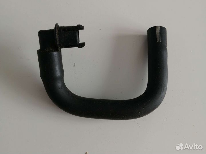 Патрубок вентиляции картерных газов ford