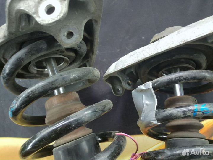 Амортизаторы передние Audi A4 B7 S-line 1BE 2783