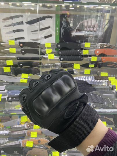 Перчатки тактические