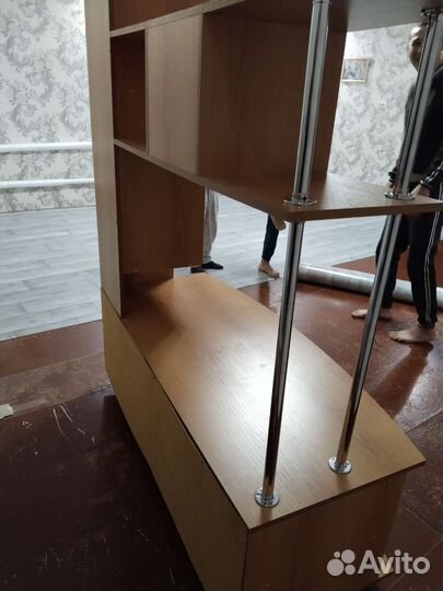 Полка под телевизор