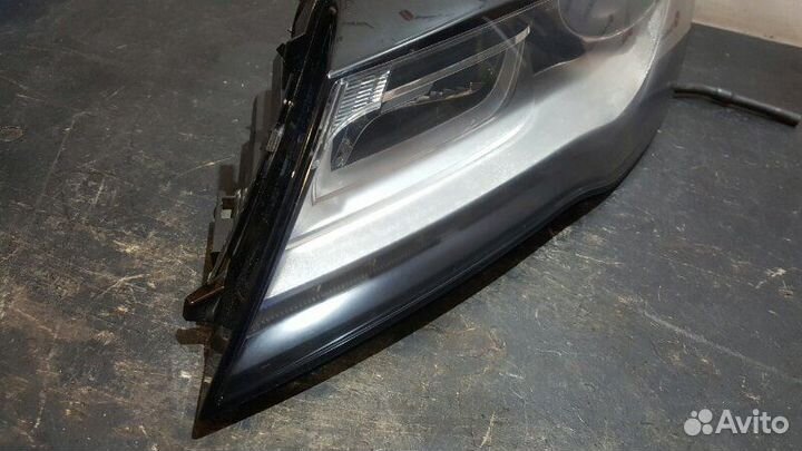 Фара передняя левая Audi A7 4G CGW 2011