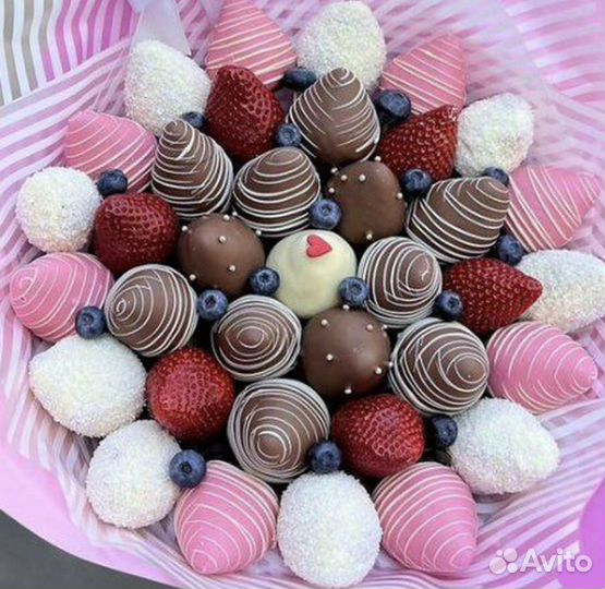 Букет из клубники в шоколаде. Клубника в шоколаде