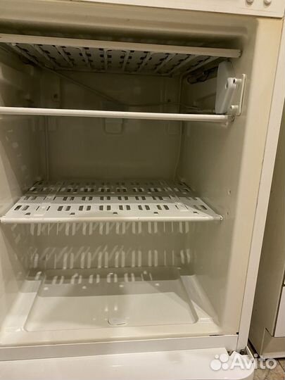 Холодильник indesit