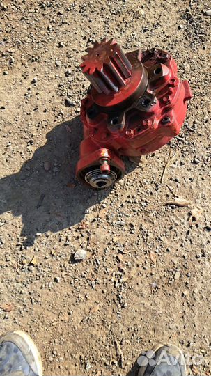 Продам поворотный редуктор юник 500