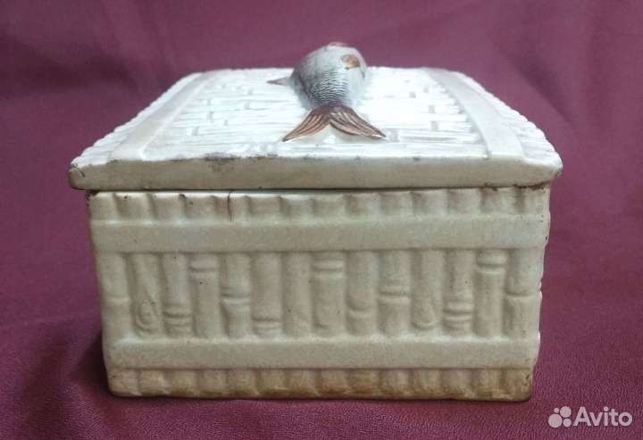 Шкатулка, масленка, Рыба на бамбуке М.С. Кузнецов