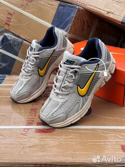 Кроссовки Nike Air Zoom Vomero 5 (40-44)