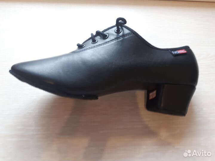 Туфли для танцев мужские для латино.программы