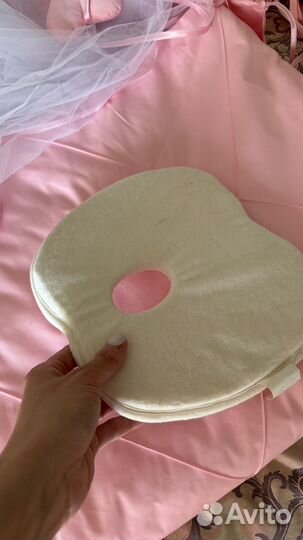 Комплект в детскую кроватку для девочки