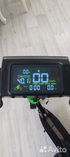 Самокат взрослый электрический бу