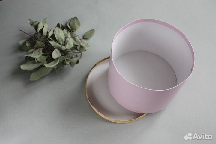 Коробка подарочная для цветов упаковка шляпная