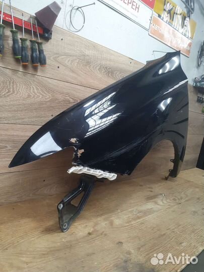 Крыло переднее левое mitsubishi outlander 3