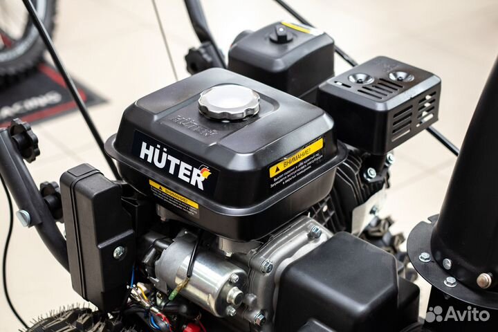 Снегоуборщик Huter SGC 4000B