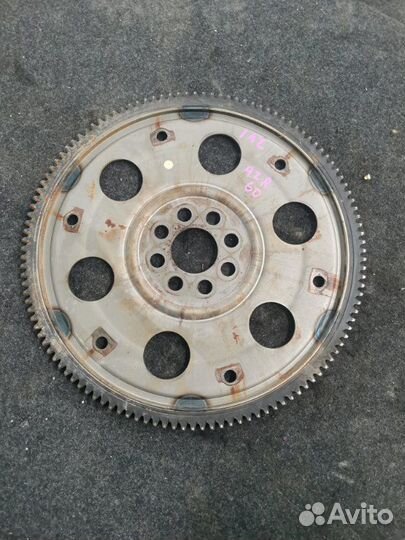 Маховик Toyota Noah AZR60 1AZ-FSE