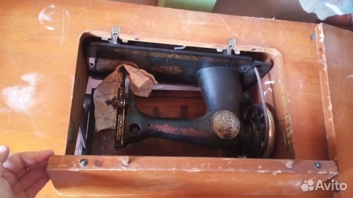 Швейная машинка старинная