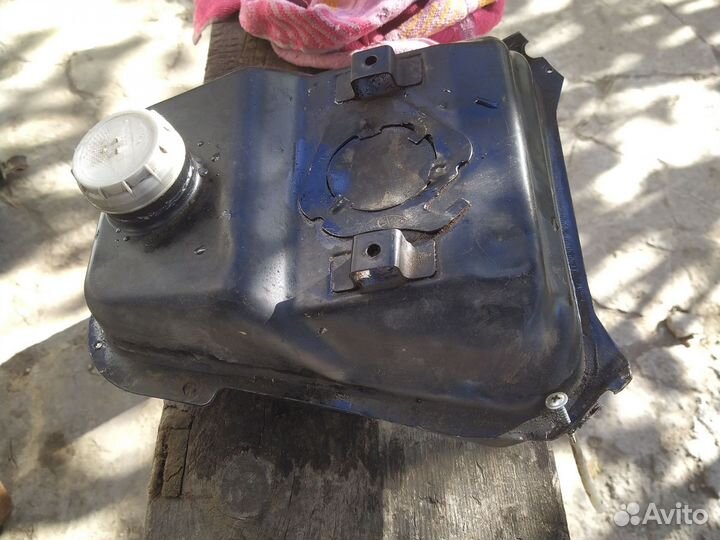 Топливный бак на скутер 3литра