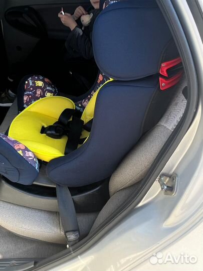 Автомобильное детское кресло от 0 до 25