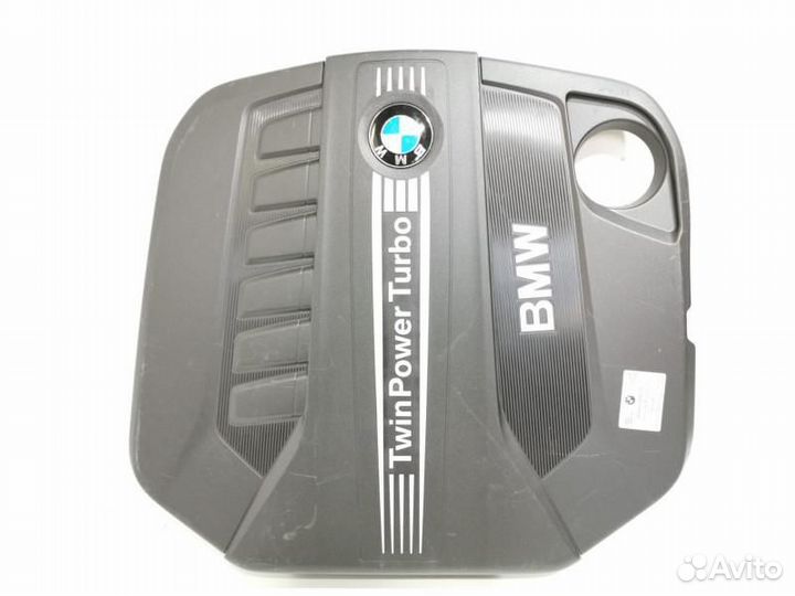 Декоративная крышка двигателя BMW X5 F15 2018