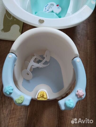Ванночка для купания с горкой