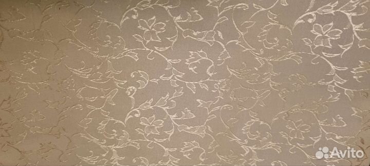 Скатерть праздничная в комплекте с салфетками