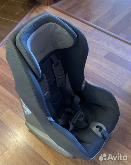 Автокресло chicco universal 9-18 kg