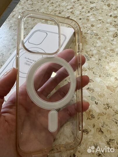 Чехлы на iPhone б/у