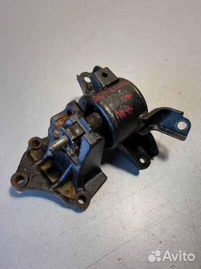 Подушка двигателя левая Hyundai Solaris