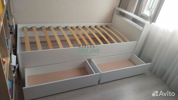 Кровать односпальная с ящиками
