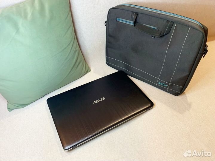 Ноутбук Asus F540BA 2020 года + Новая сумка