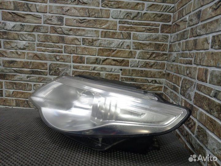 Фара левая Volkswagen Passat CC