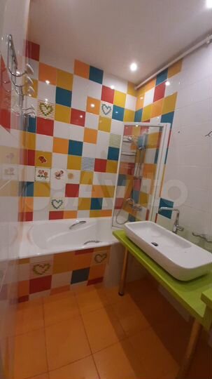 3-к. квартира, 97 м², 4/4 эт.