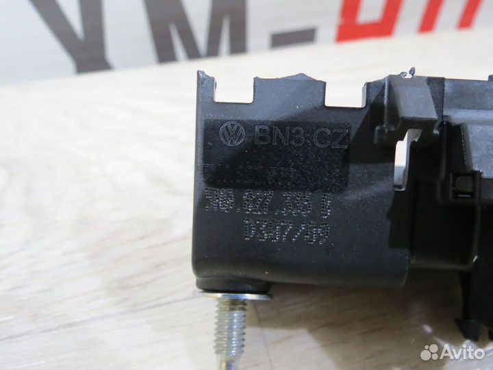 Ручка открывания багажника Volkswagen Tiguan