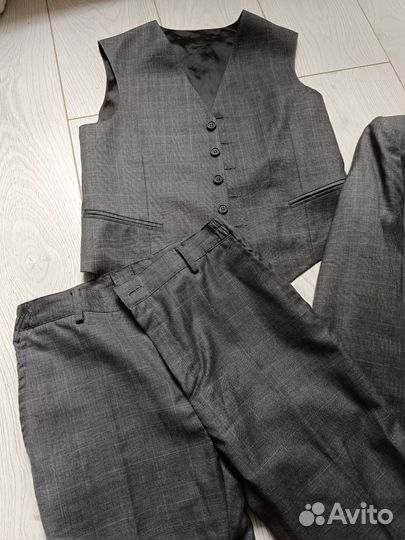 Костюм школьный