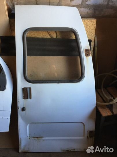 Дверь на Газель
