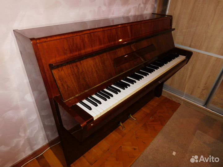 Пианино petrof