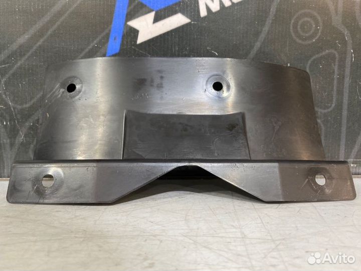 Пластик багажника Bmw X5 E53 M54B30 2005