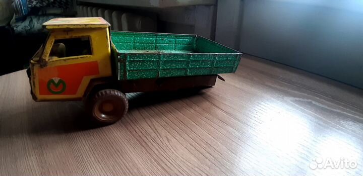 Игрушка СССР машинка 