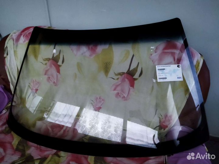 Лобовое стекло ваз 2110