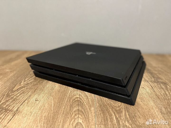 Игровая приставка ps4 pro 1tb