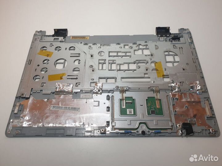 Топкейс Acer E5-571G, дефект