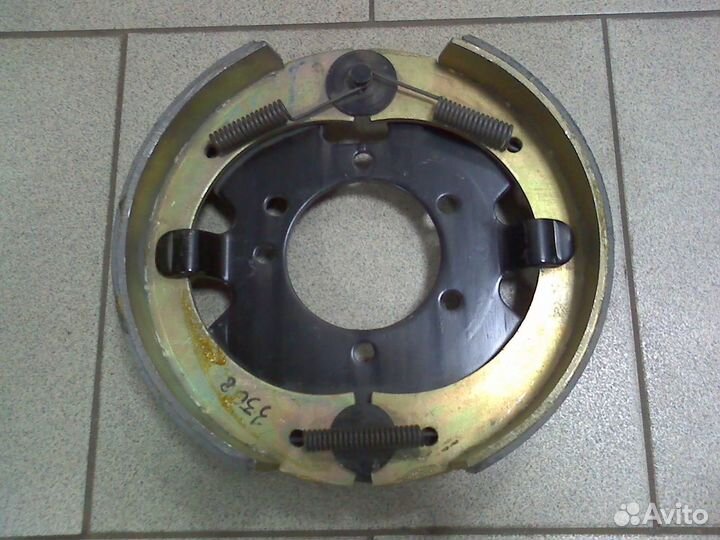 Тормоз стояночн. 3308