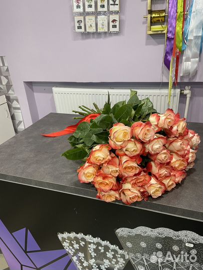 Доставка цветов и букетов