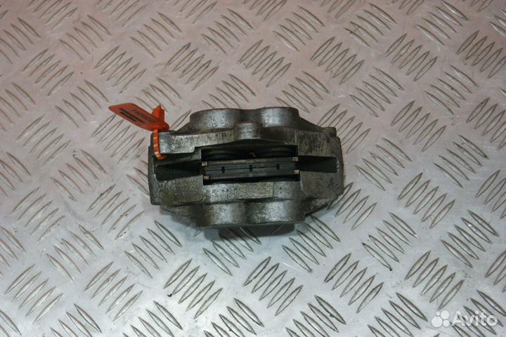 Суппорт передний левый Kawasaki ZZR400-1