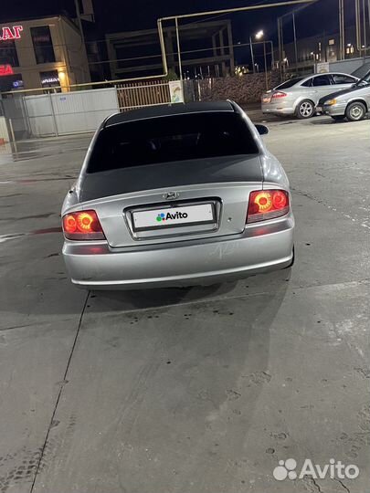 Hyundai Sonata, 2004
